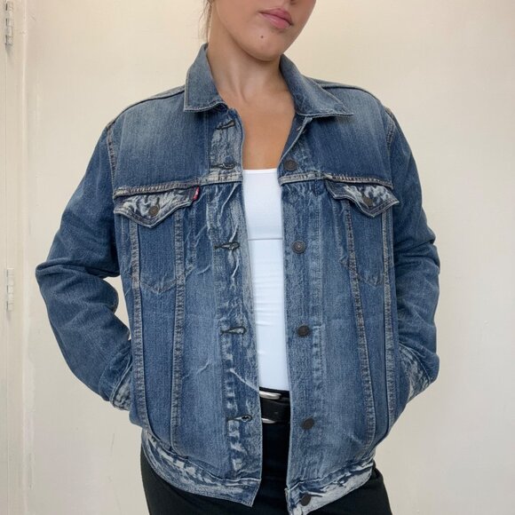 M - Levi’s Faded Dark Wash Denim Jacket - Picture 1 of 6